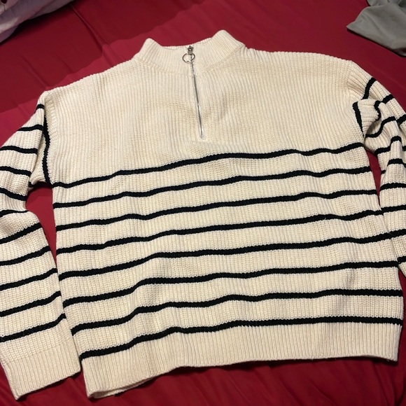SHEIN sweater soft used - Picture 1 of 1
